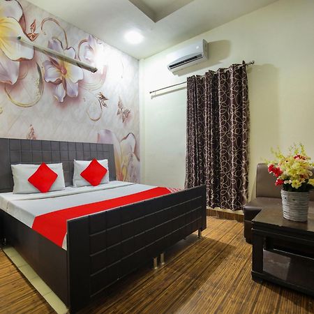 Oyo Flagship Hotel Le Aley Regency Ludhiana Buitenkant foto
