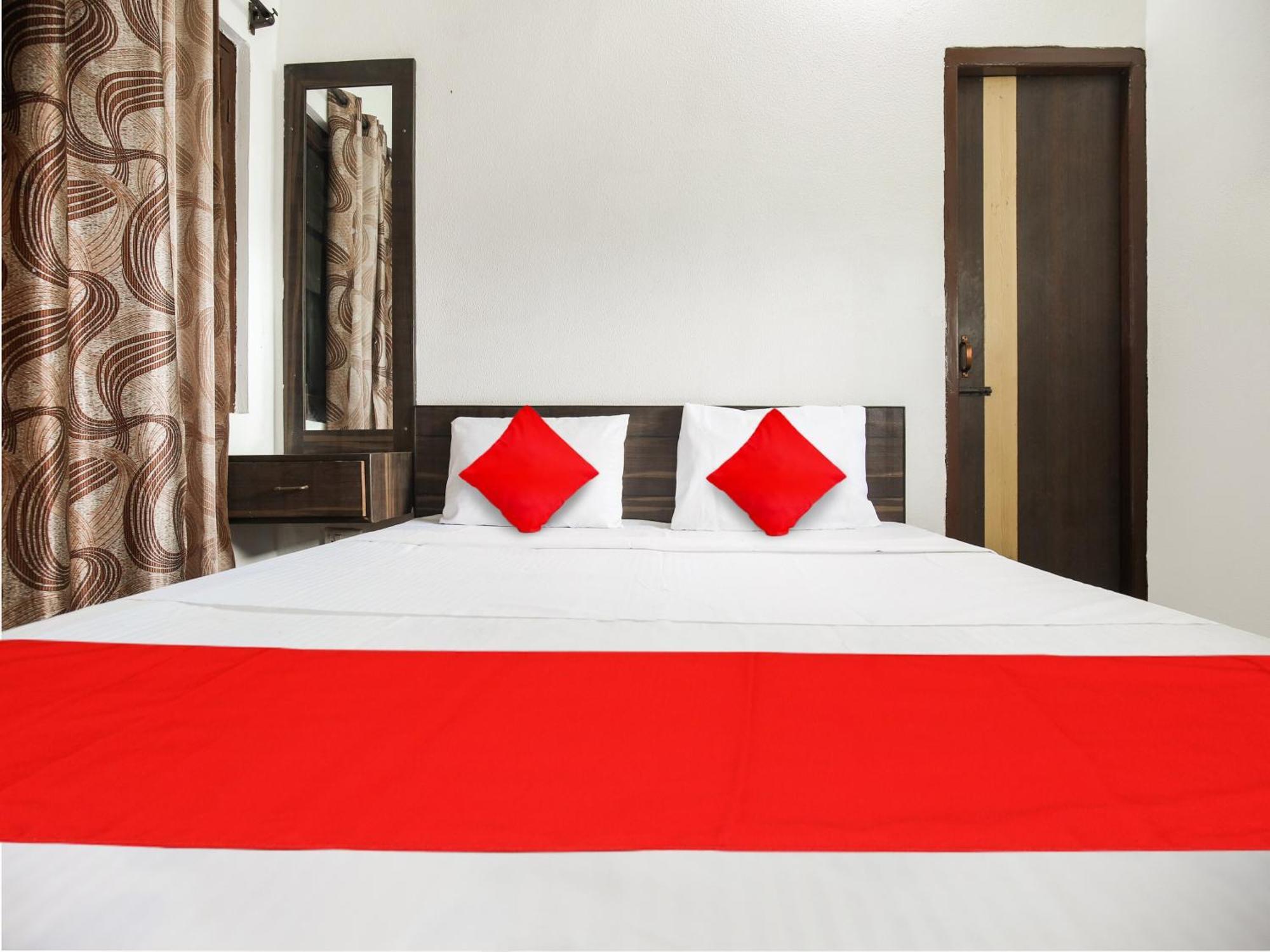Oyo Flagship Hotel Le Aley Regency Ludhiana Buitenkant foto